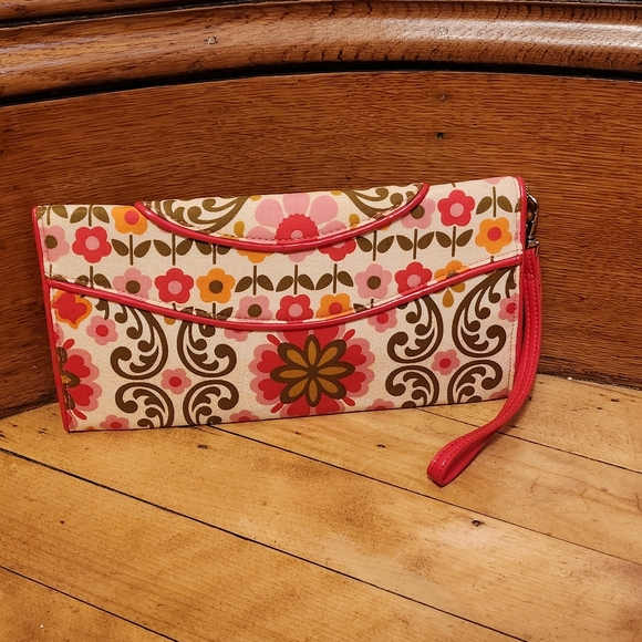 Vera Bradley Folkloric Clutch - Picture 3 of 4